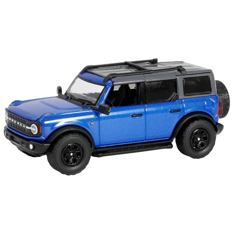 Front view of the blue 2021 Ford Bronco Black Diamond diecast with roof racks.