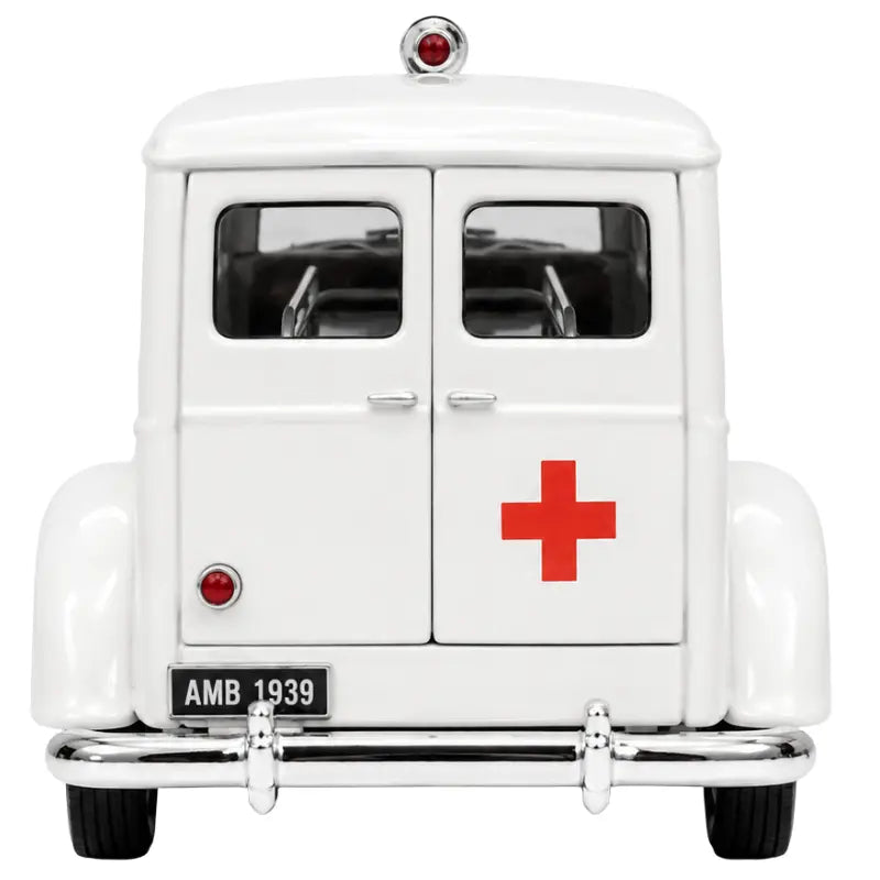 American Heritage Models 1937 Studebaker Ambulance white diecast 1:43 rear doors red cross