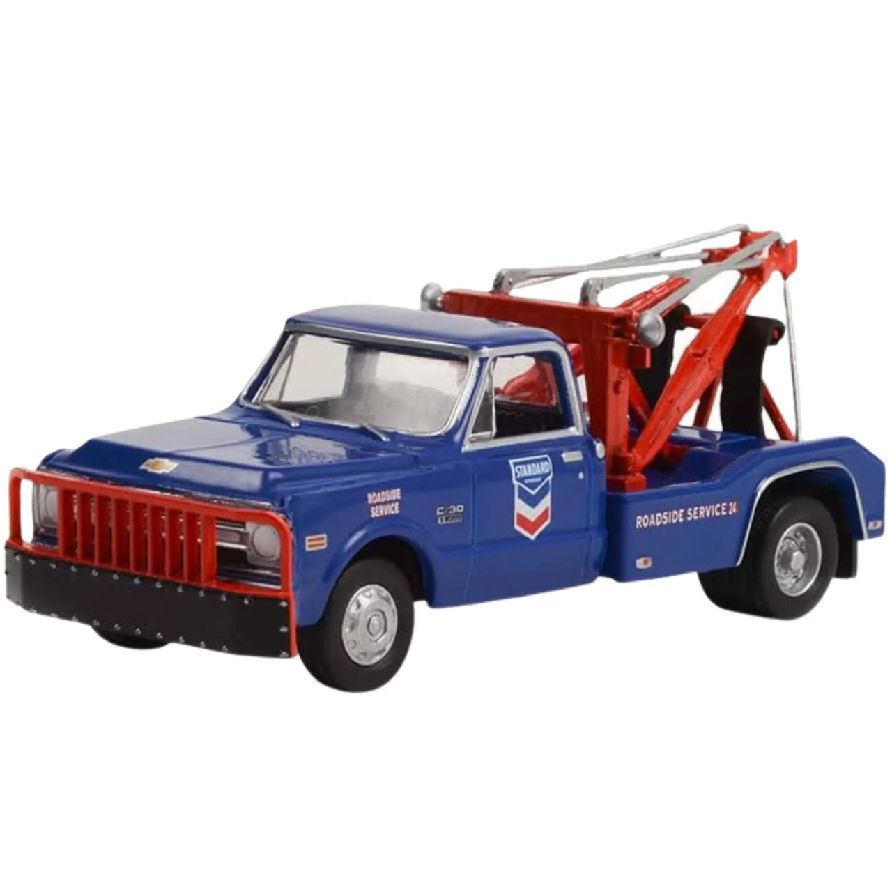 Front angle view of Greenlight 1969 Chevrolet C30 Dually Wrecker Standard Oil diecast tow truck
