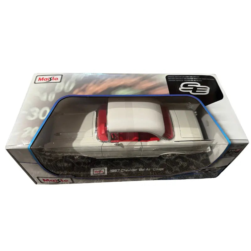 Maisto 1:18 1957 Chevrolet Bel Air Coupe diecast model box side view