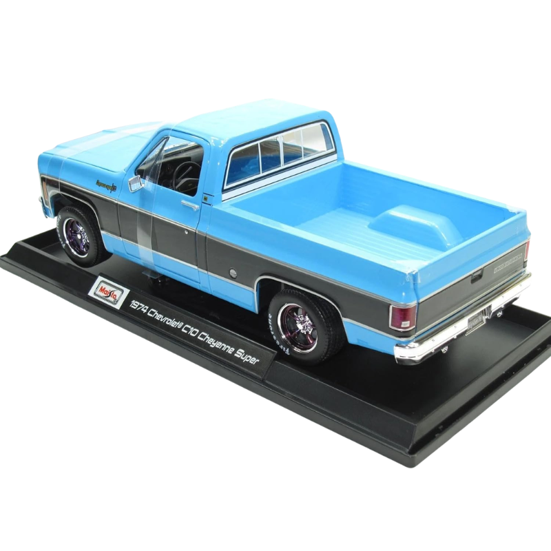 Maisto 1:18 1970 Chevrolet C10 Cheyenne Super diecast model rear three quarter angle view