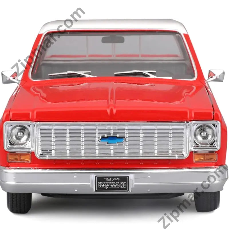 Maisto 1:18 1974 Chevrolet C10 Cheyenne Super diecast model front view with chrome grille and license plate