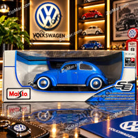 Thumbnail for Blue Maisto Volkswagen Käfer Beetle 1955 1:18 diecast in Special Edition window box, side view