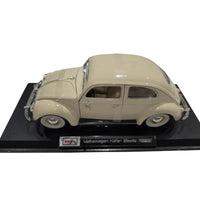 Thumbnail for Maisto 1:18 Volkswagen Käfer Beetle 1955 diecast model three quarter front view